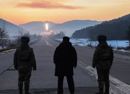 Norcorea afirma que pruebas de misiles incluyen sistema de armas hipers&oacute;nicas