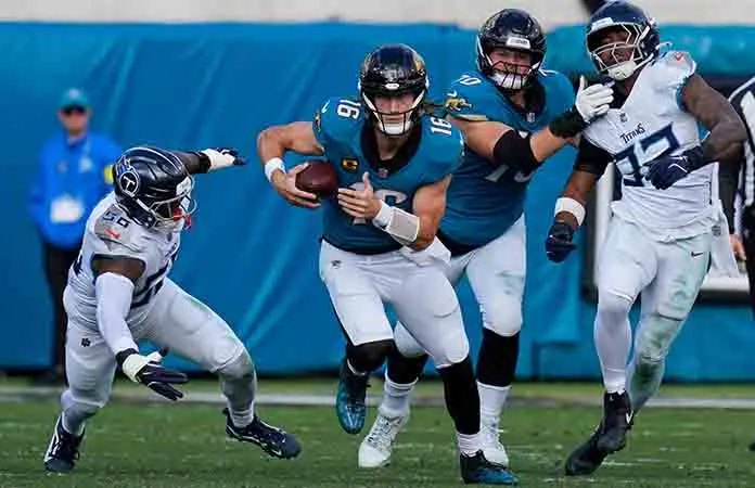Paliza de Jaguars sobre los Titans