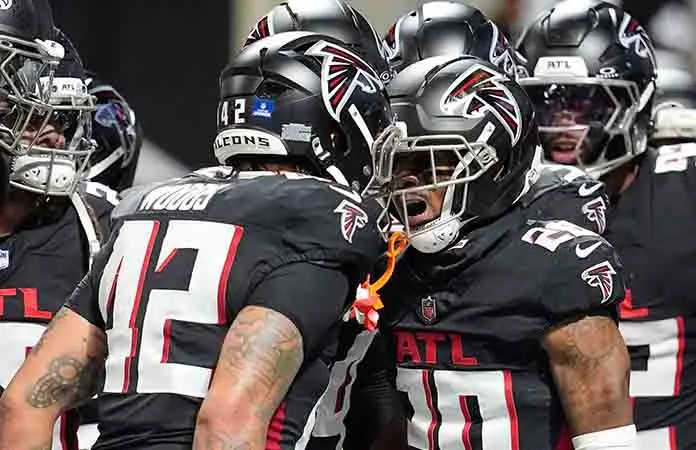 Victoria de Falcons le da título a Panthers
