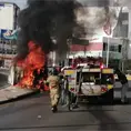 Vuelca e incendia veh&iacute;culo en Salvador Nava