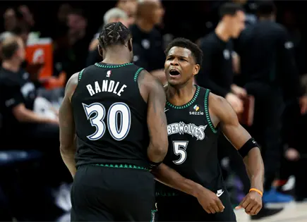 Anthony Edwards anota 26 puntos en la victoria de los Timberwolves sobre el Heat de Miami