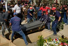 Funeral militar en Caracas por soldados fallecidos en ataque