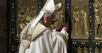 Papa León XIV clausura Año Santo Vaticano 2025 con denuncia al consumismo y migrantes Papa León XIV clausura Año Santo Vaticano 2025 con denuncia al consumismo y migrantes