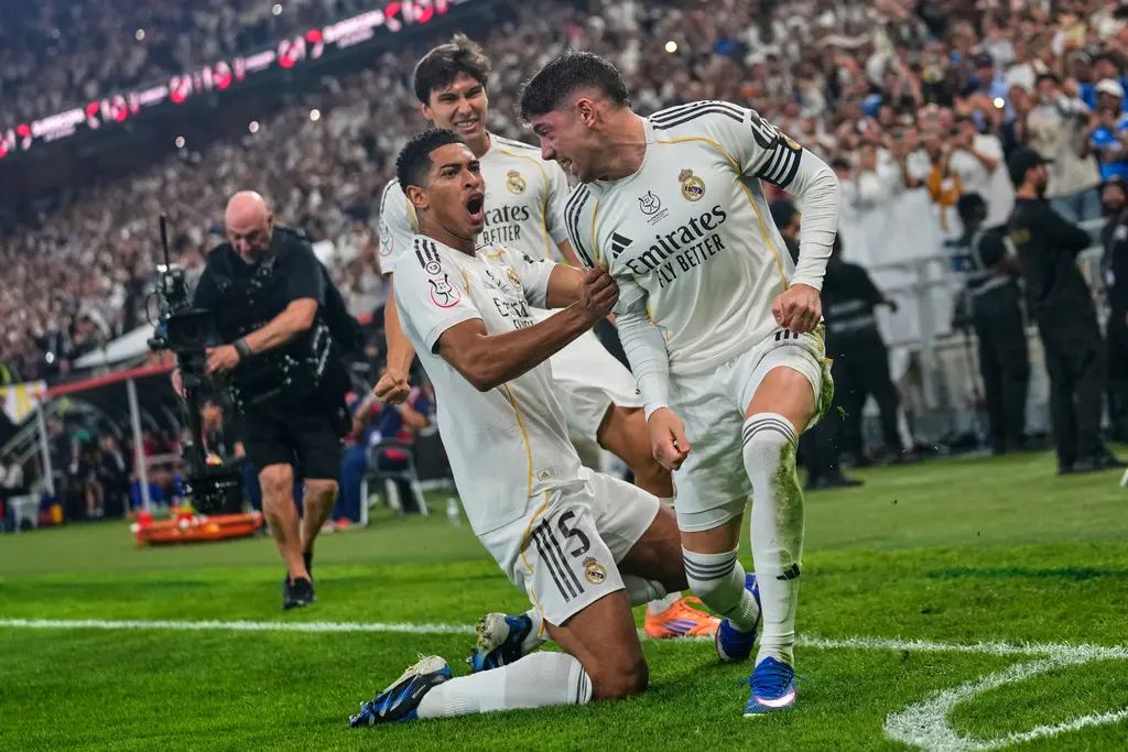 Real Madrid vence al Atlético de Madrid en la Supercopa de España