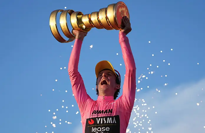 Yates se retira del ciclismo