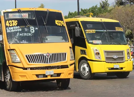 Rechazan en Congreso tarifa de 15 pesos para transporte colectivo