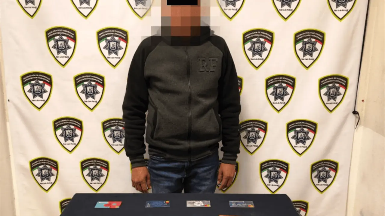 Cae presunto robatarjetas en cajeros de la 57