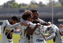 Pumas y Santos se enfrentan en el estadio Ol&iacute;mpico Universitario