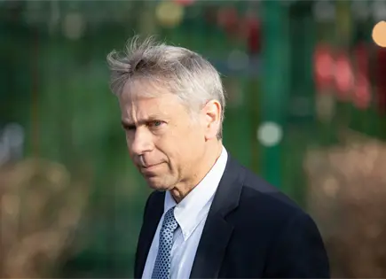 Bruce Fein no podr&aacute; representar legalmente a Nicol&aacute;s Maduro, decide juez