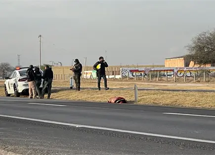 Arrollan y dan muerte a hombre en carretera a Matehuala