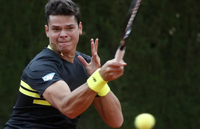 Milos Raonic cuelga su raqueta de tenis