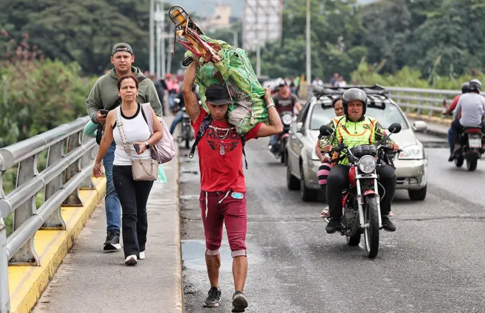 Piden rebeldes "acuerdo nacional" en Colombia