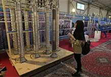 Protestas en Ir&aacute;n desaf&iacute;an al gobierno con crisis econ&oacute;mica