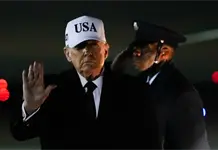 Donald Trump analiza represi&oacute;n en Ir&aacute;n