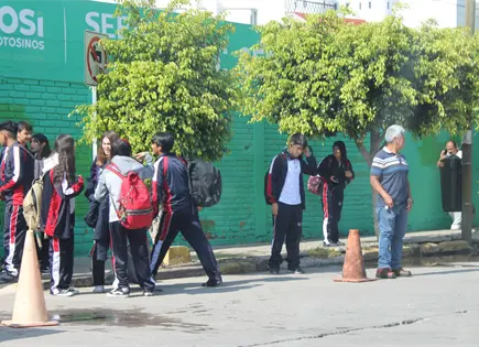 Reporta SEGE ausentismo en escuelas de hasta 14% por fr&iacute;o