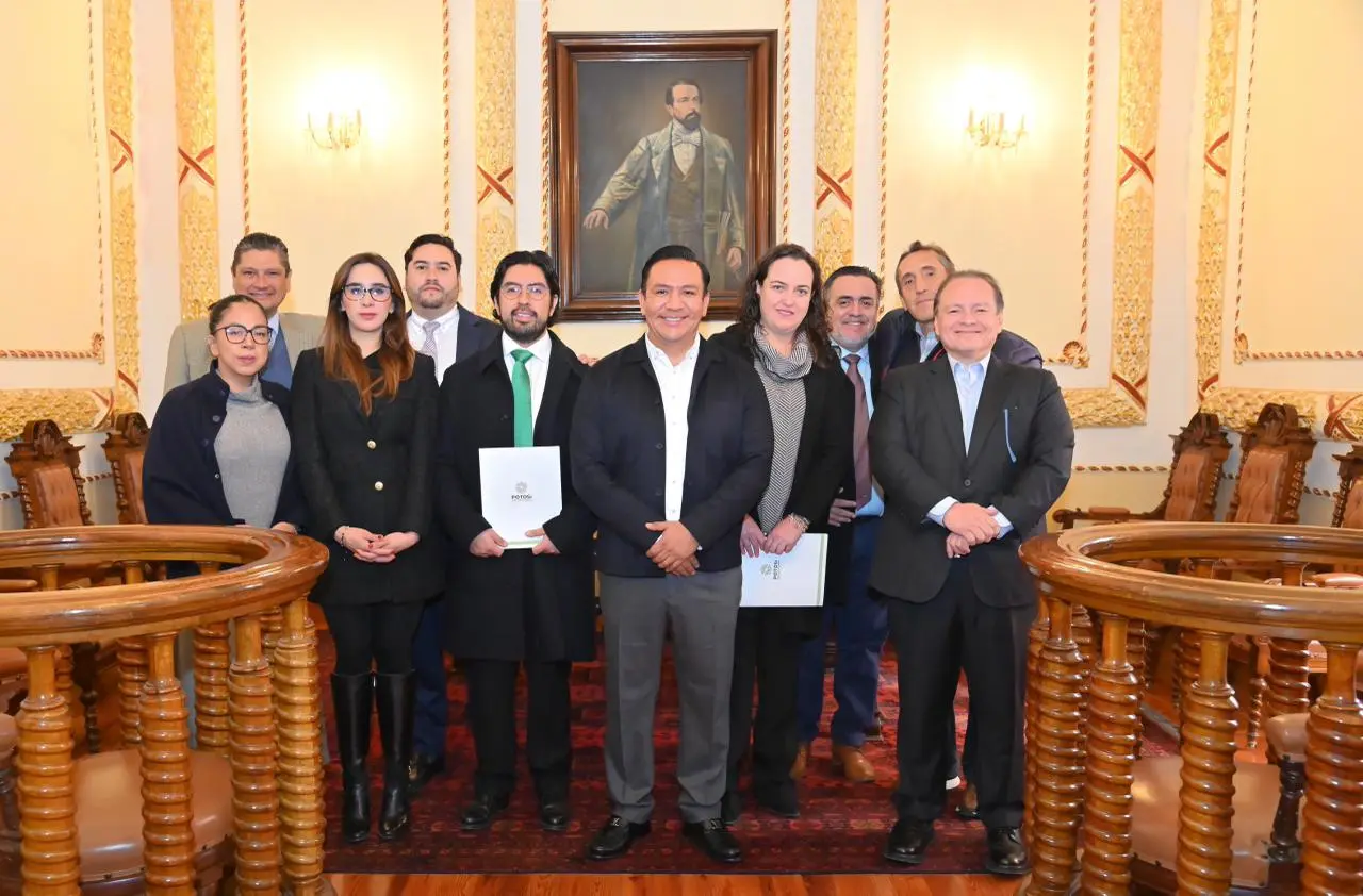 Toman protesta a nuevos notarios públicos en SLP