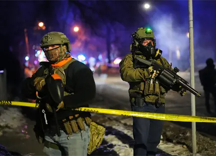 Agente federal dispara tras ataque con pala en Minneapolis