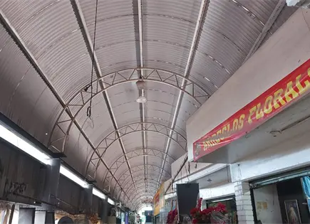 Atiende UGCH fallas en alumbrado del Mercado Rep&uacute;blica