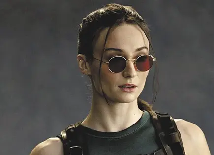 SOPHIE TURNER, SU PRIMER LOOK COMO LARA CROFT