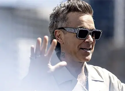Robbie Williams aclara video que generó críticas Robbie Williams aclara video que generó críticas