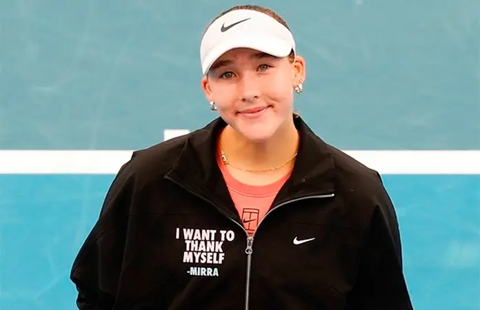 Mirra Andreeva conquista Adelaida