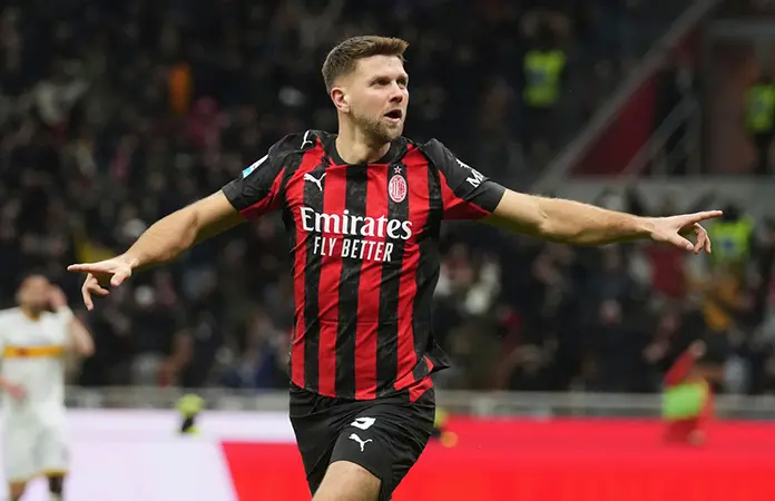 Ac Milan termina ´sequía´ ante Lecce