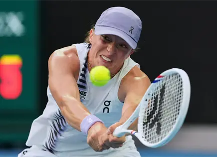 Iga Swiatek avanza en Abierto de Australia tras victoria desafiante