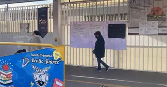 Toman primaria Benito Ju&aacute;rez; piden destituci&oacute;n de directora