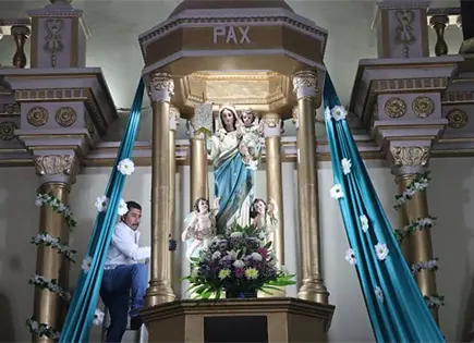 Bajan imagen de Virgen de La Paz