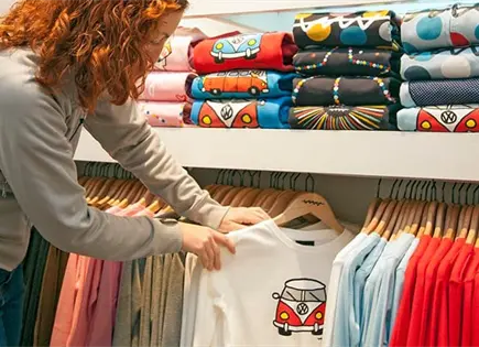 Caen viajes de compras a la frontera