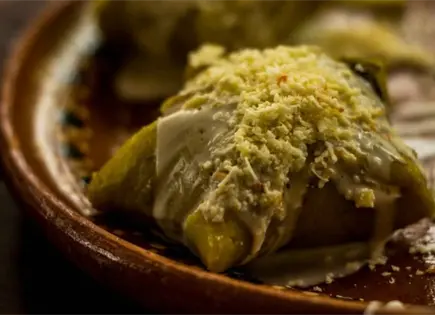 &iquest;C&oacute;mo preparar corundas michoacanas?