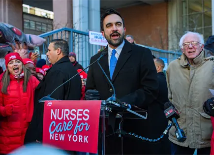 Mamdani y Sanders se solidarizan con enfermeras en huelga en Nueva York