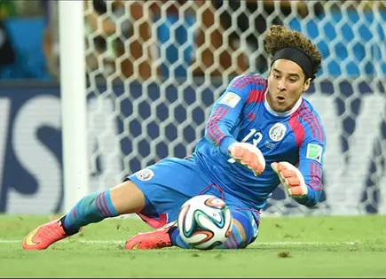 Ochoa volver&iacute;a al Tri en busca de la titularidad para el Mundial 2026