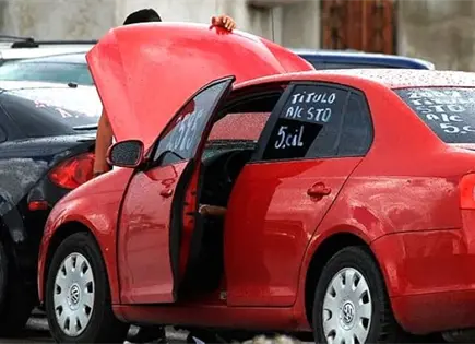 Ent&eacute;rate | A&uacute;n puedes legalizar estos autos chocolate