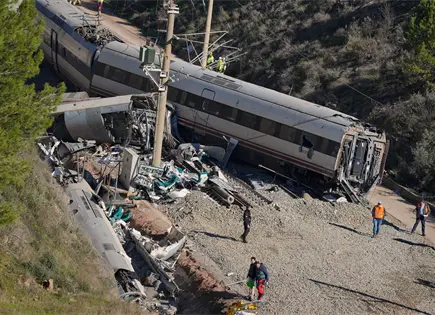Ni&ntilde;a sobrevive milagrosamente al accidente de tren en Espa&ntilde;a