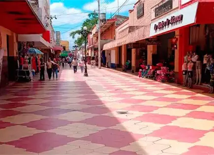 Continúan comerciantes con precarias ventas Continúan comerciantes con precarias ventas