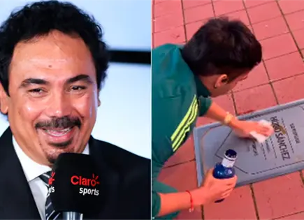 Encuentran al fan mexicano que limpi&oacute; la placa de Hugo S&aacute;nchez en Madrid