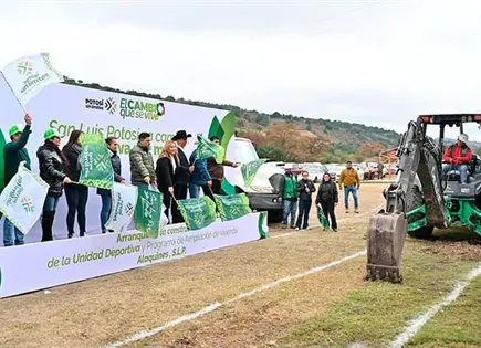 Gallardo promueve unidad recreativa y mejora viviendas Gallardo promueve unidad recreativa y mejora viviendas