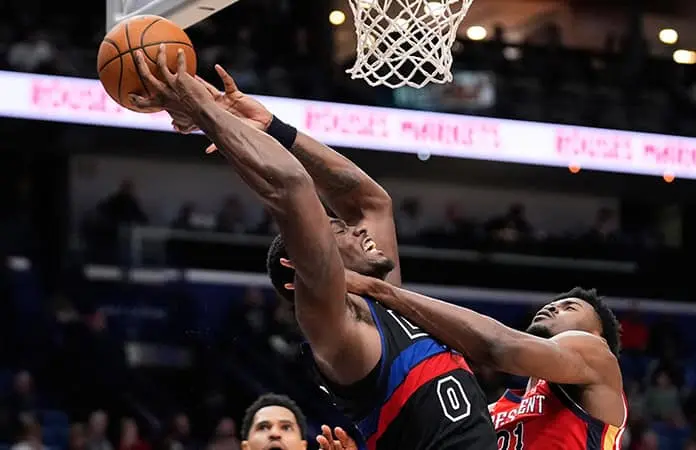 Pistons vencen a los Pelicans