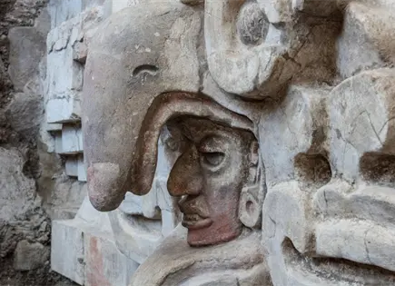 Hallan tumba zapoteca en Oaxaca