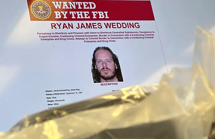 Arrestan a fugitivo buscado por el FBI