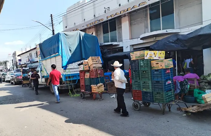 Extorsionadores del mercado, detenidos