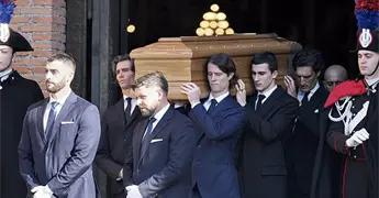 VALENTINO SU &Uacute;LTIMO ADI&Oacute;S EN ROMA