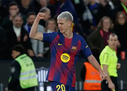 Barcelona vence al Oviedo y recupera el liderato de la liga espa&ntilde;ola