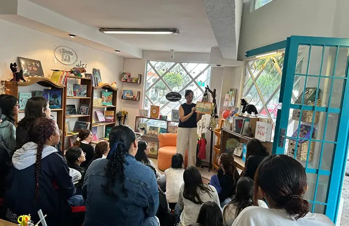Charla "La literatura infantil", con Maru Urbina