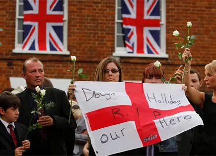 Donald Trump elogia valent&iacute;a de soldados brit&aacute;nicos en Afganist&aacute;n