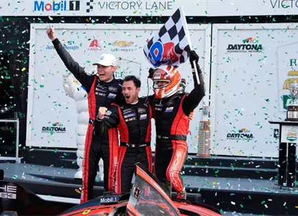 Felipe Nasr y Porsche conquistan las 24 Horas de Daytona