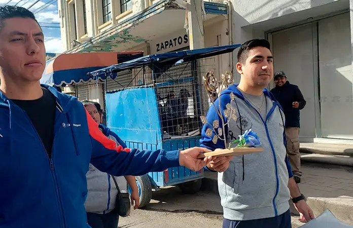 Llega la Rosa de Plata para Virgen de la Paz