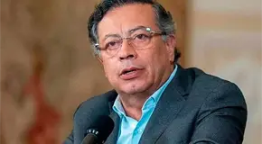 Petro denuncia plan para atentar en su contra