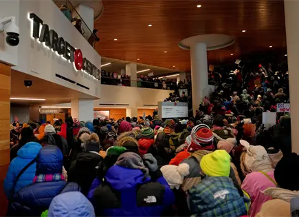 Tiroteo fatal en Minneapolis obliga a posponer partido de la NBA